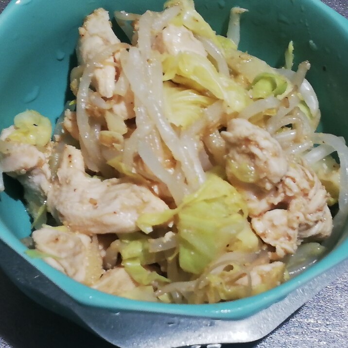 レンジで簡単作りおき！鳥むね肉でヘルシーわさび和え